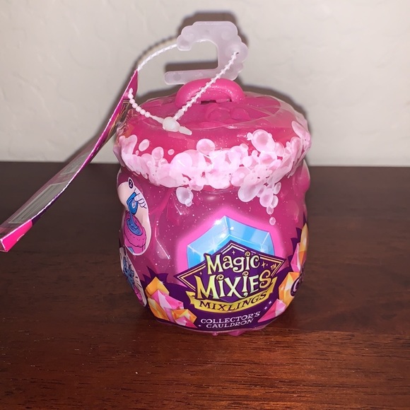 MAGIC MIXIES BRAND NEW MIXLINGS MAGIC CASTLE WITH TWO NEW MAGIC MIXIES TOYS - Picture 8 of 11
